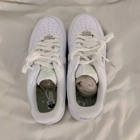 NIB nike Air Force 1 '07 sneaker white/honeydew/white men size 7 - Picture 6 of 6